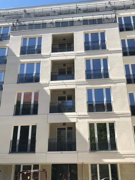 Zweitbezug mit Balkon in Halensee unweit Henriettenplatz — photo 1